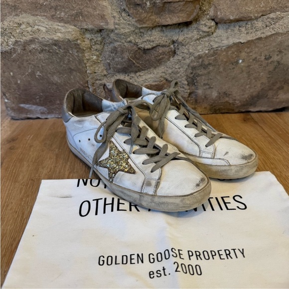 🔥GOLDEN GOOSE 🔥women’s sz37 Sneakers GOLD/WHITE price firm!